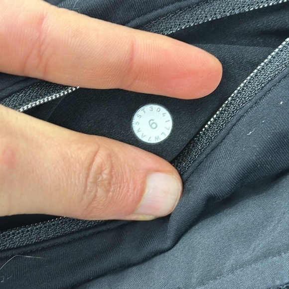 Lululemon Speed Up Short *Awaken 2.5" Black - Picture 8 of 8